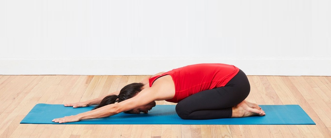 Full Online Yoga Class For Hips & Restless Legs That Really Works - The  Mindful Living Movement