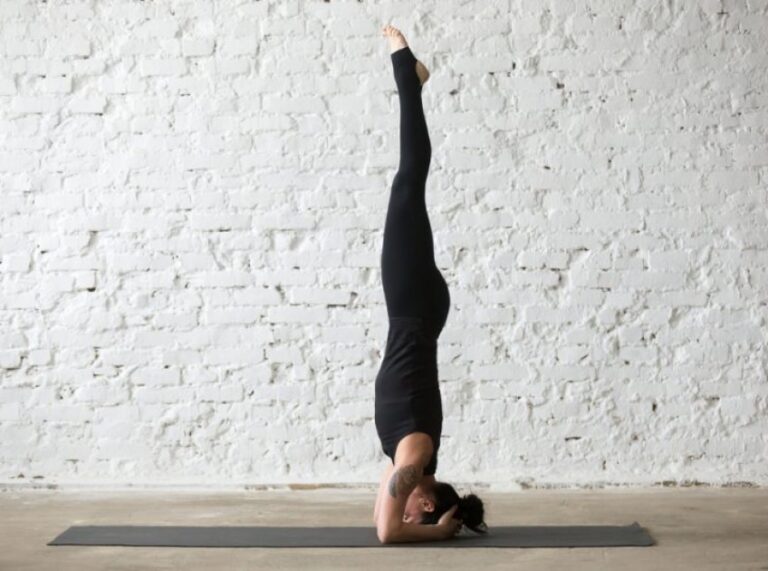 Sirsasana yoga pose: Health Benefits, How to do?