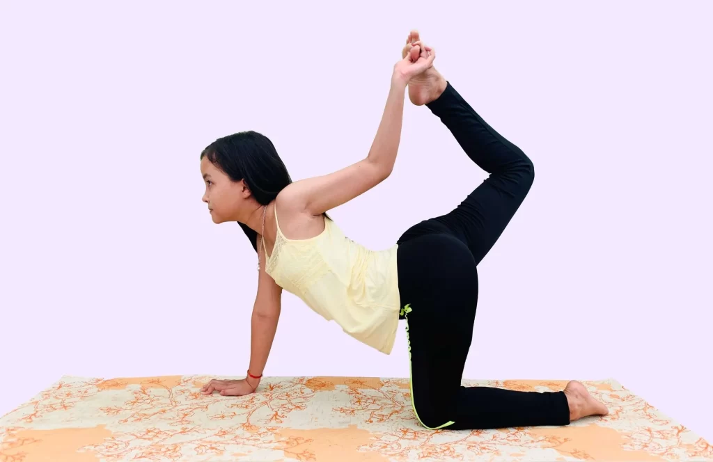 Vyaghrasana (Tiger Pose) Benefits: Warms and stretches the back muscles and  spine. Strengthens the core body and stimulates the nervous, lymphatic  and... | By YogkrupaFacebook
