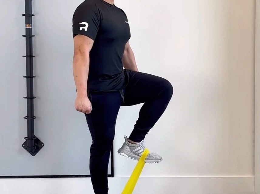 Isometric banded standing march