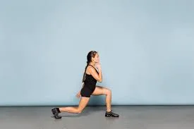 squat split