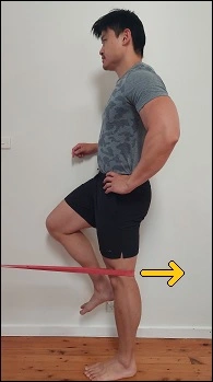Knee-Extension-Against-Resistance-Band